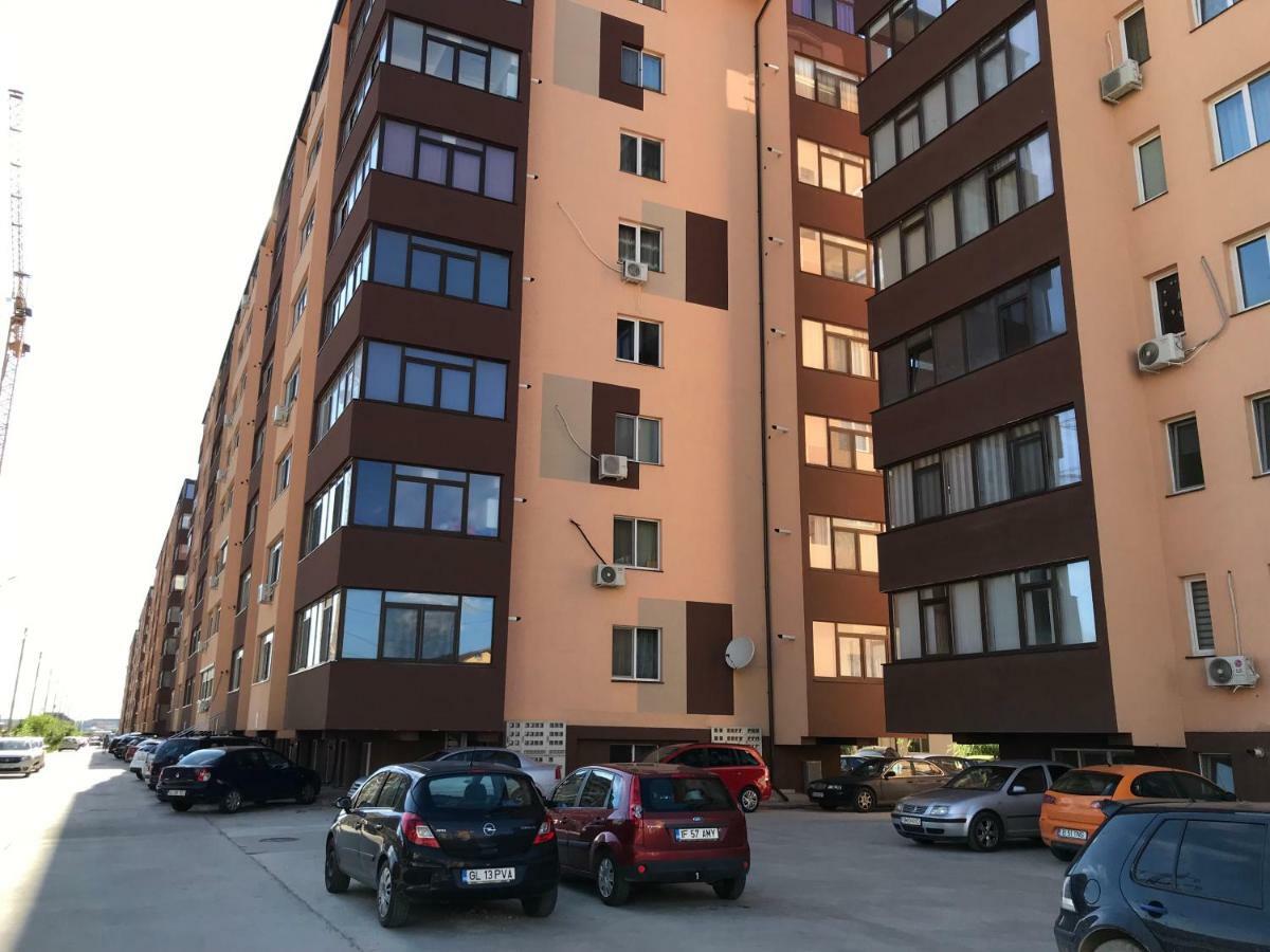 Studio Residence Militari M5 Chiajna Bagian luar foto
