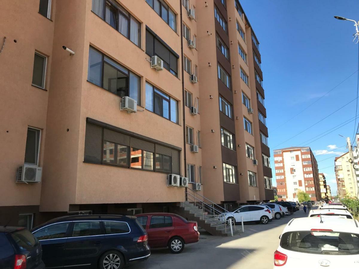Studio Residence Militari M5 Chiajna Bagian luar foto