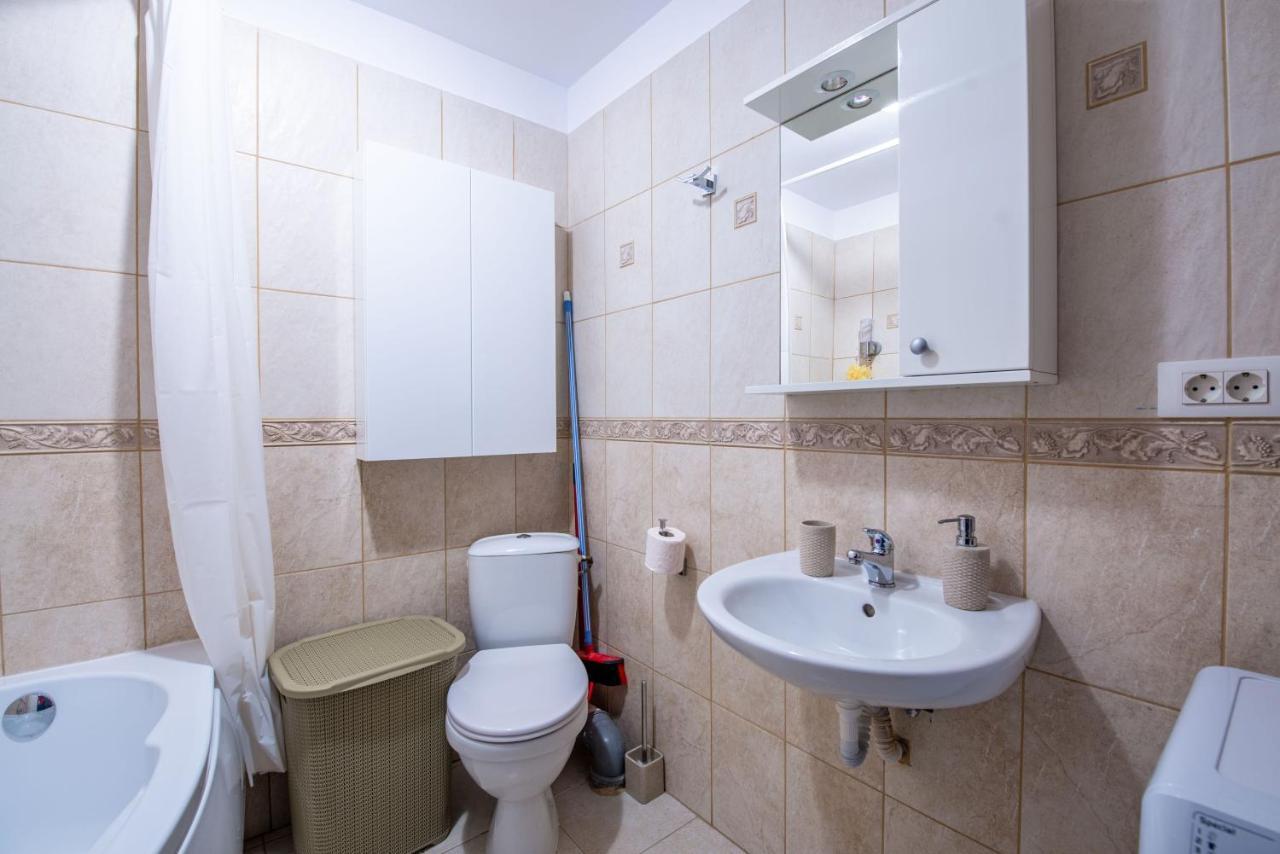 Studio Residence Militari M5 Chiajna Bagian luar foto